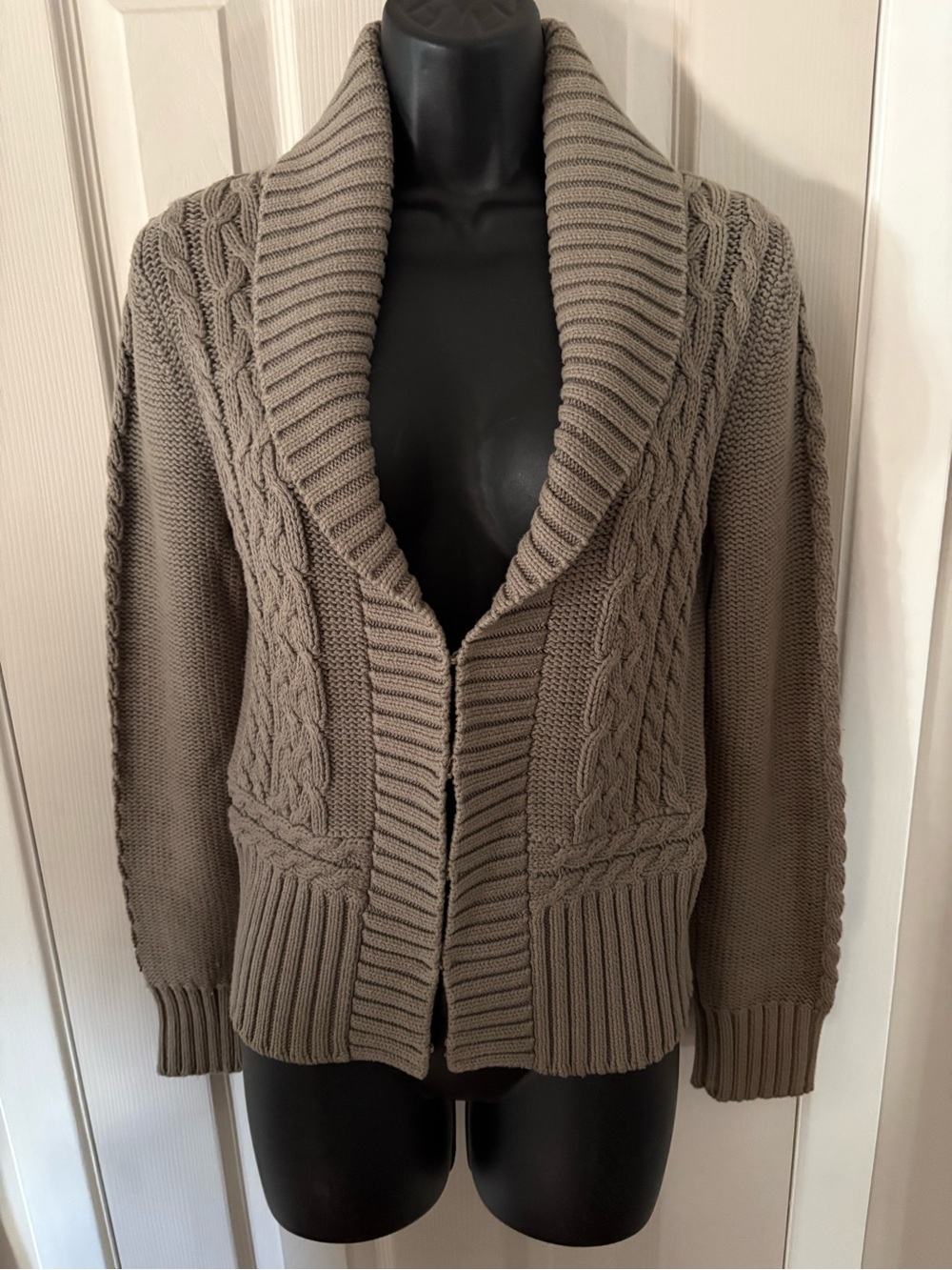 Mossimo Supply Co. Women’s Chunky Cable Knit Shawl Collar Cardigan - Size M